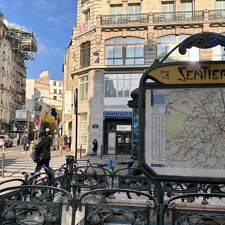 Ideally Located And Atypical Apartment In Paris Dış mekan fotoğraf