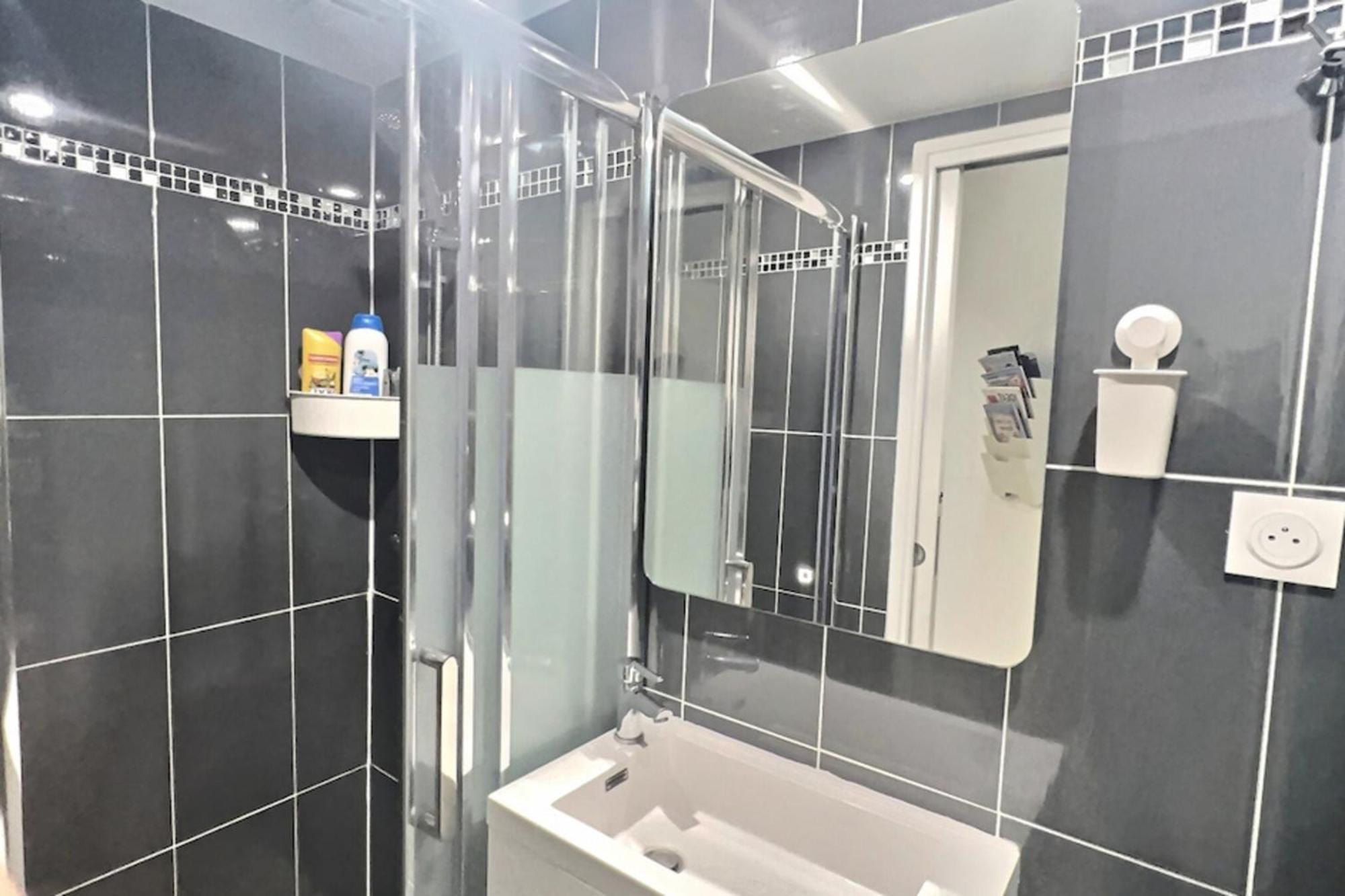 Ideally Located And Atypical Apartment In Paris Dış mekan fotoğraf
